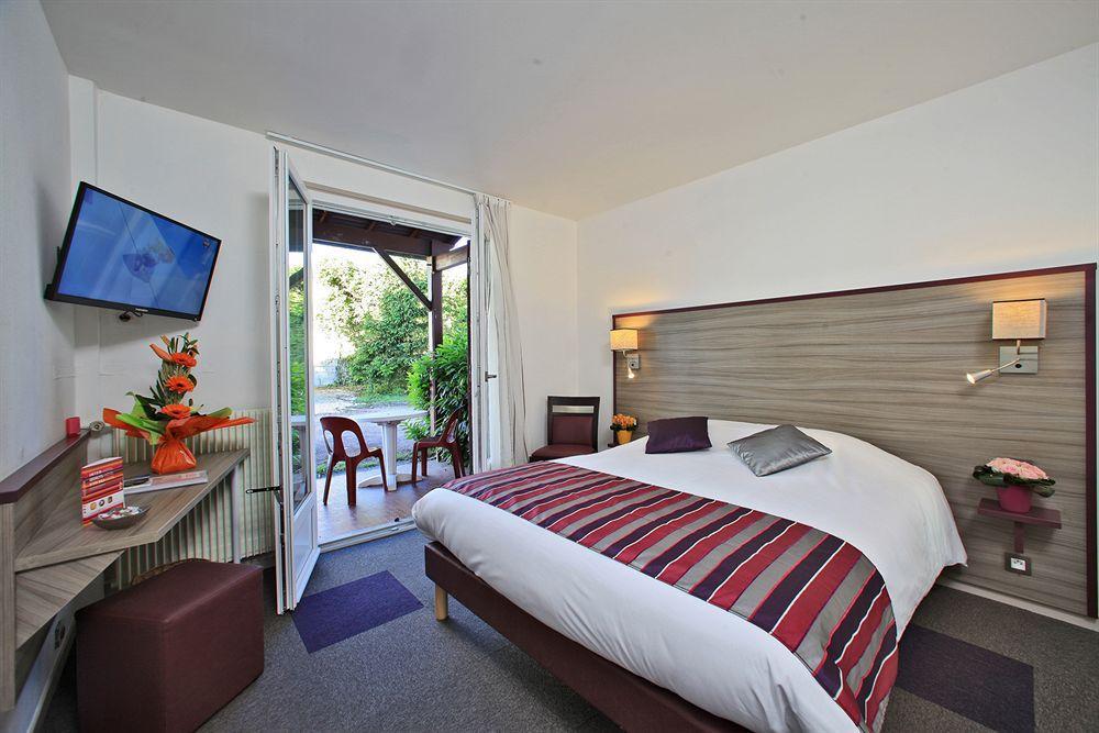 Contact Hotel O'Nice Saintes Esterno foto