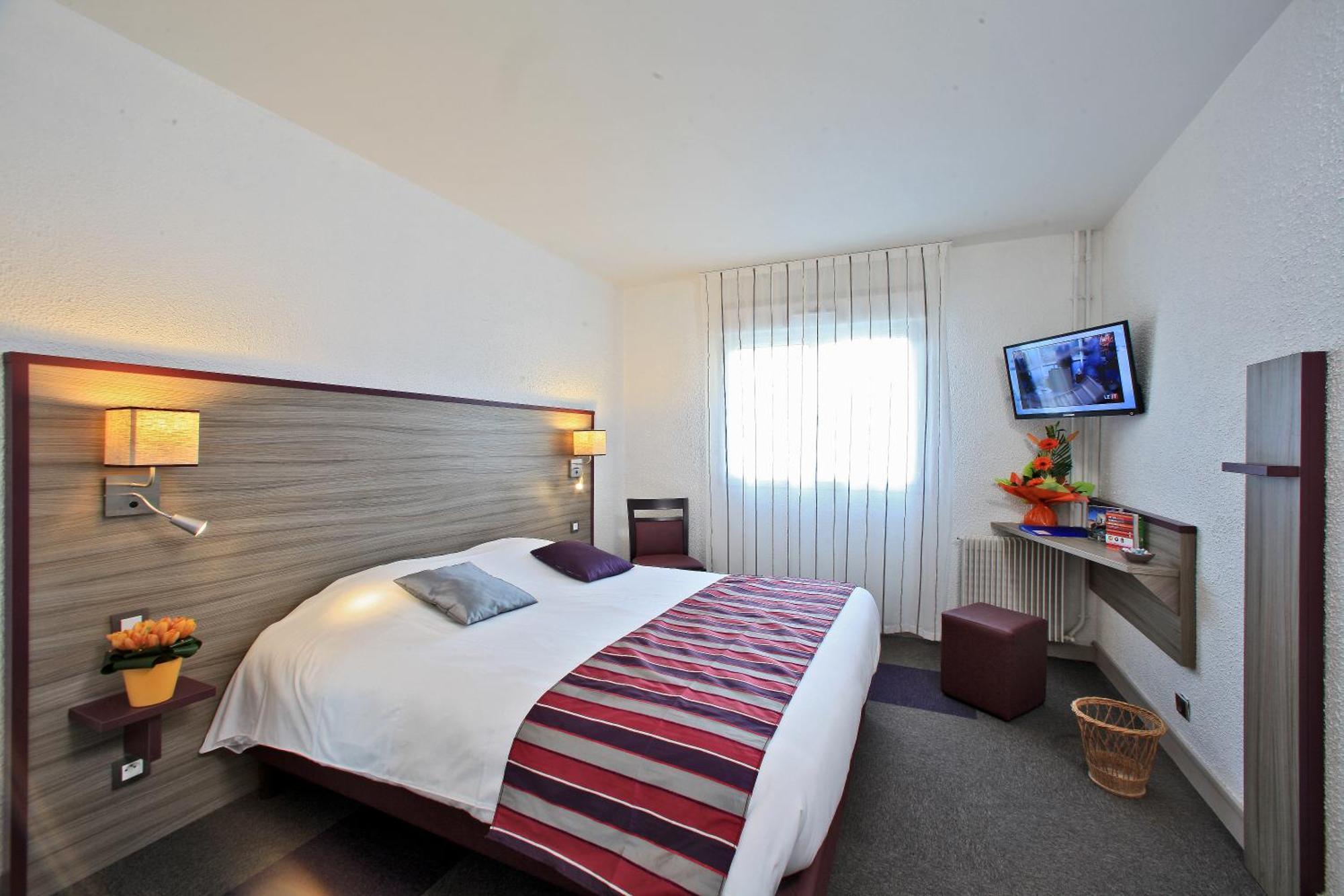 Contact Hotel O'Nice Saintes Esterno foto