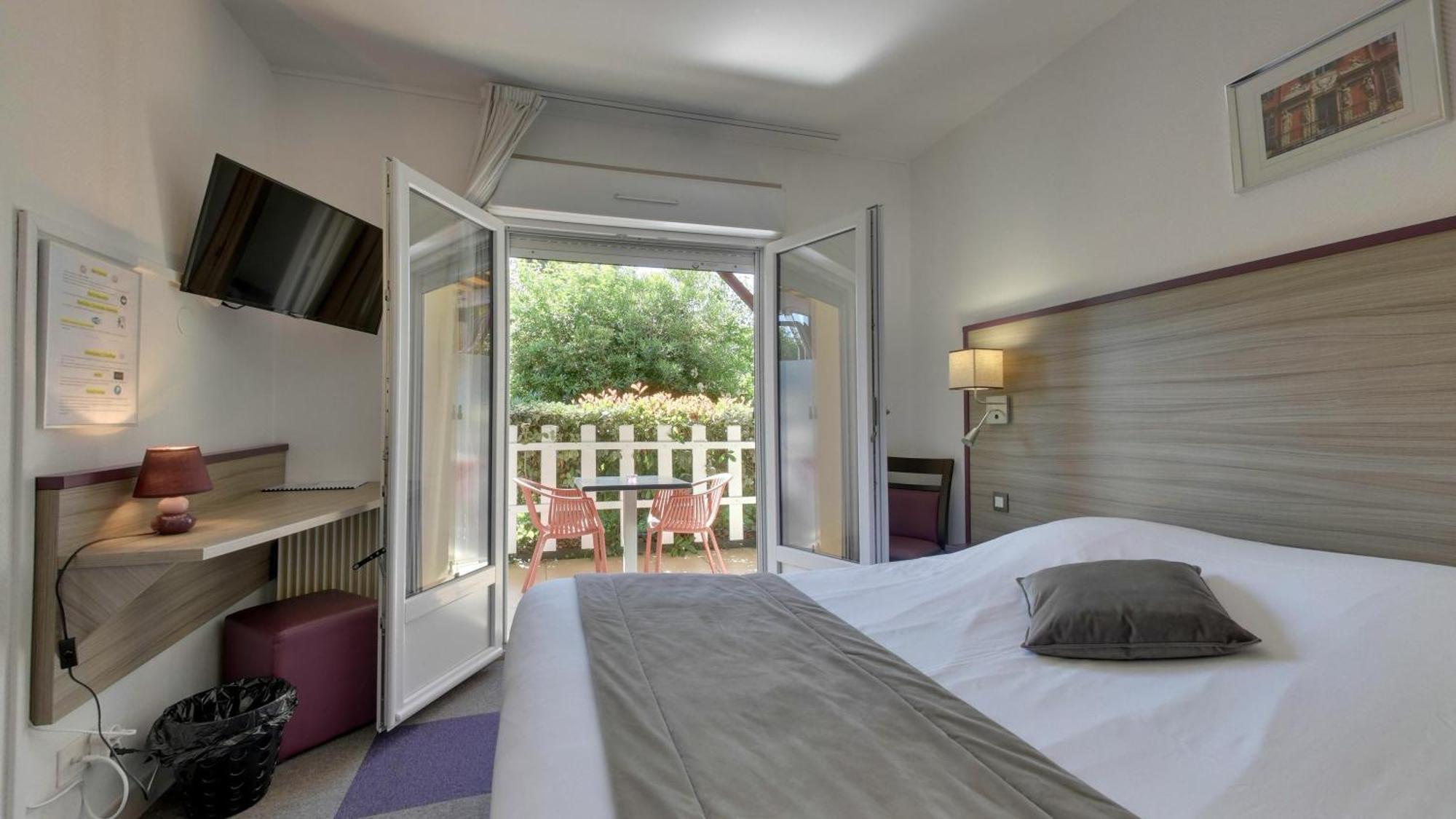 Contact Hotel O'Nice Saintes Esterno foto